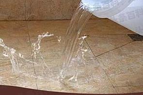 天涯漏水维修 免砸砖防水材料该如何施工